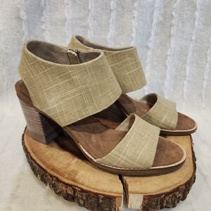 Toms Beige Linen Block Heel Sandals - Women